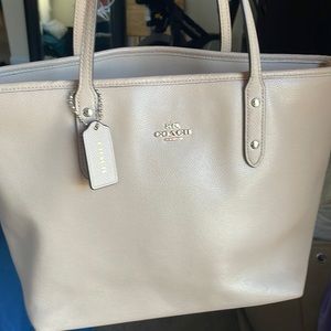 Coach tote